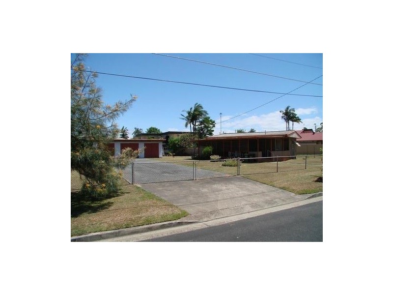 54 Milton Avenue, Paradise Point QLD 4216