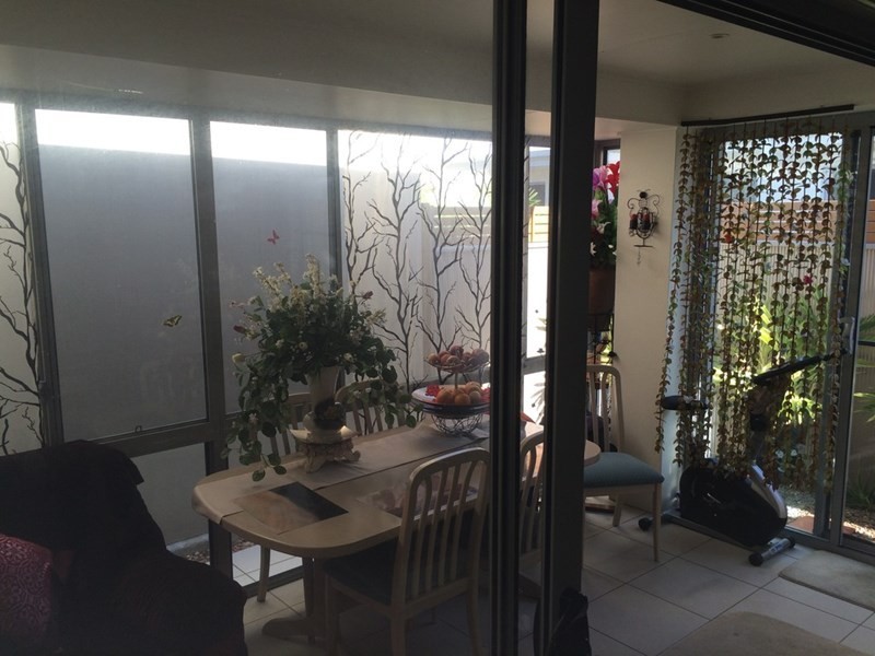 22/1 Halcyon Way, Hope Island QLD 4212