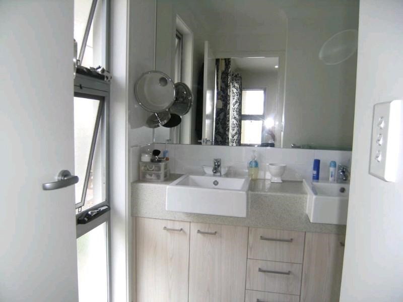 22/1 Halcyon Way, Hope Island QLD 4212