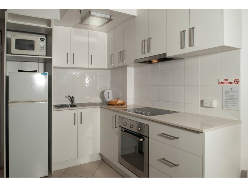 13/454 MARINE Parade, Biggera Waters QLD 4216