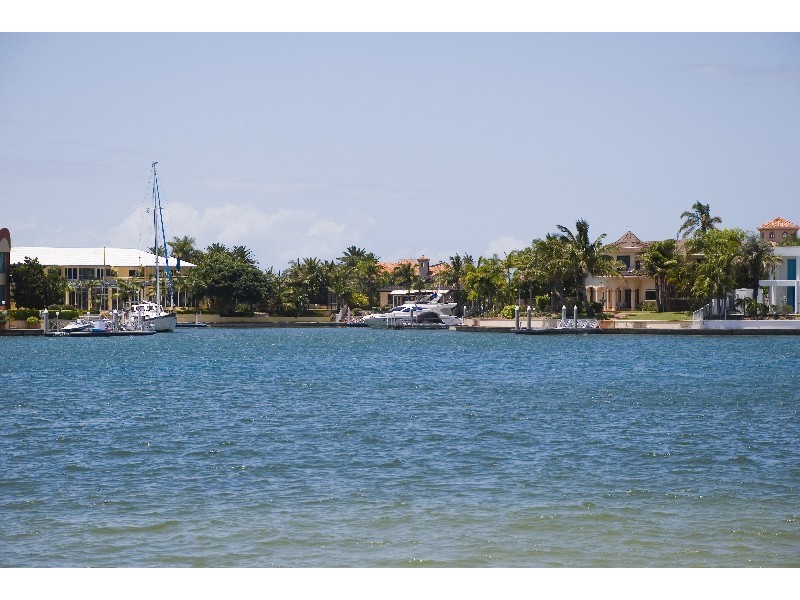 Paradise Point QLD 4216