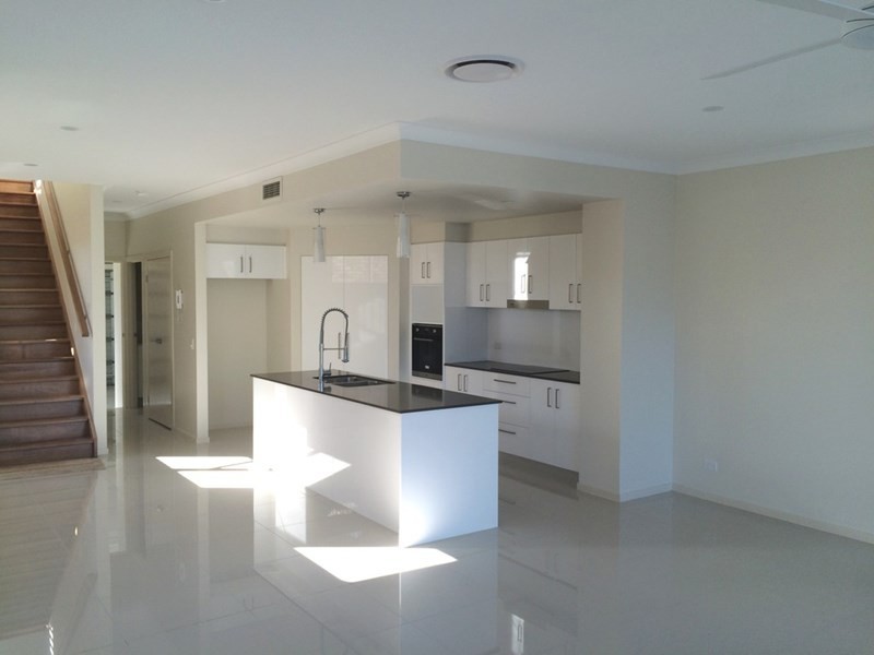 1/10 Vaggelas Crescent, Biggera Waters QLD 4216