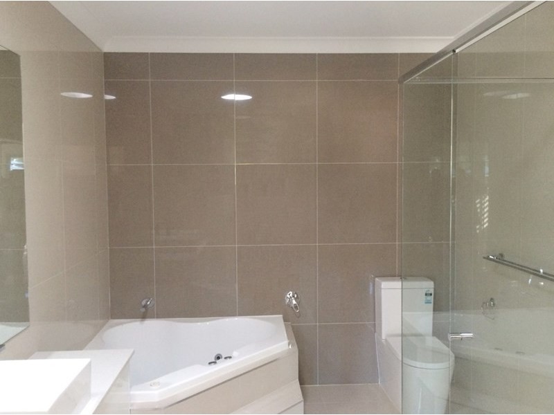1/10 Vaggelas Crescent, Biggera Waters QLD 4216