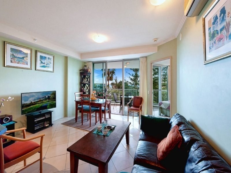 309/182 Marine Parade, Labrador QLD 4215