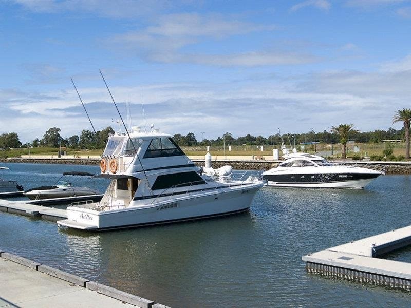 46 Harbour Rise, Hope Island QLD 4212