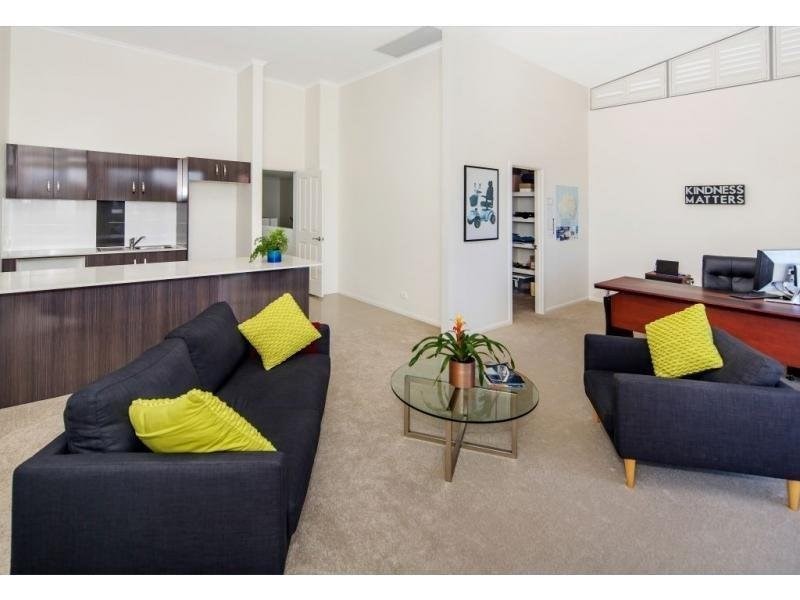 46 Harbour Rise, Hope Island QLD 4212