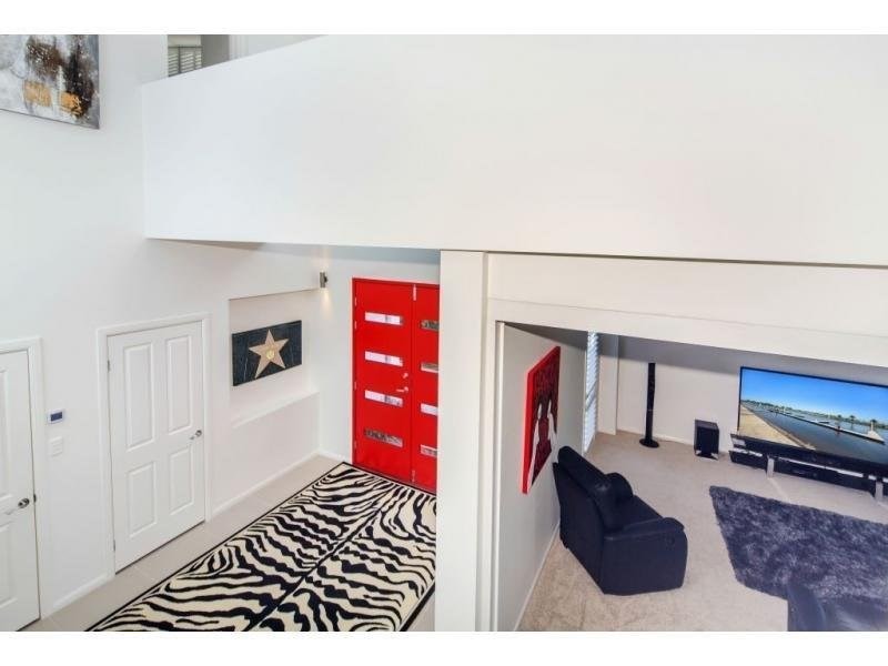 46 Harbour Rise, Hope Island QLD 4212