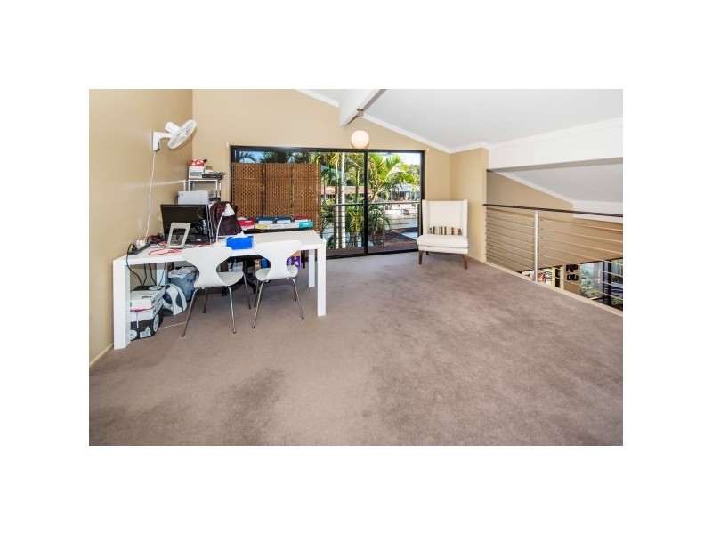 70 Walter Raleigh Crescent, Hollywell QLD 4216