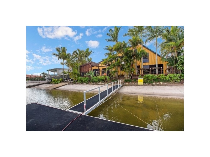 70 Walter Raleigh Crescent, Hollywell QLD 4216