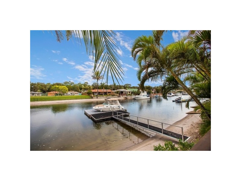 70 Walter Raleigh Crescent, Hollywell QLD 4216