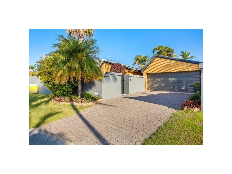 70 Walter Raleigh Crescent, Hollywell QLD 4216