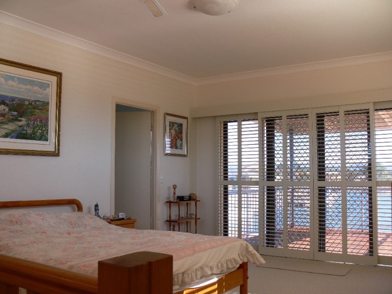 Paradise Point QLD 4216