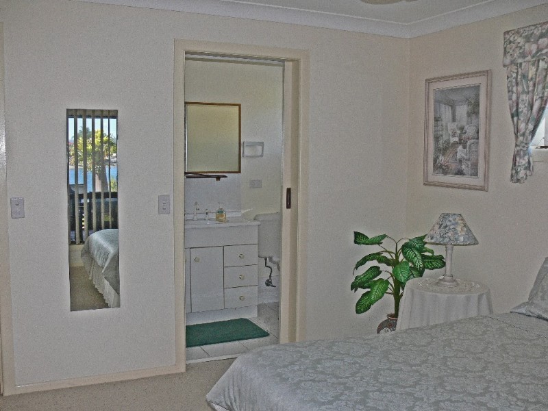 Paradise Point QLD 4216