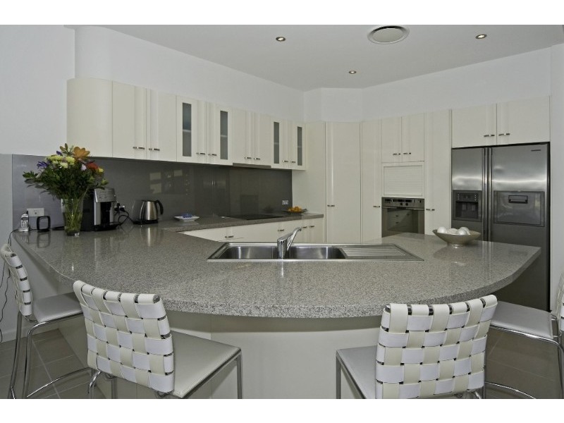 Paradise Point QLD 4216