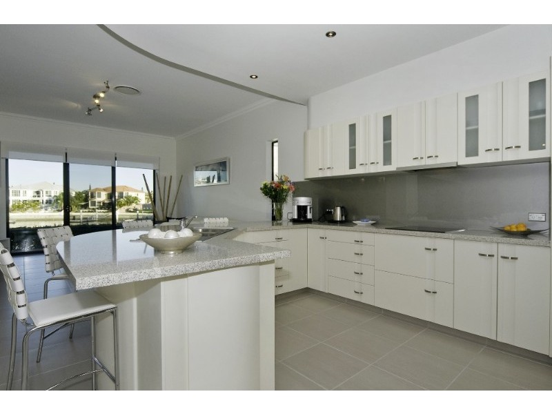 Paradise Point QLD 4216