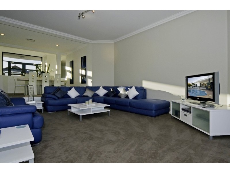 Paradise Point QLD 4216