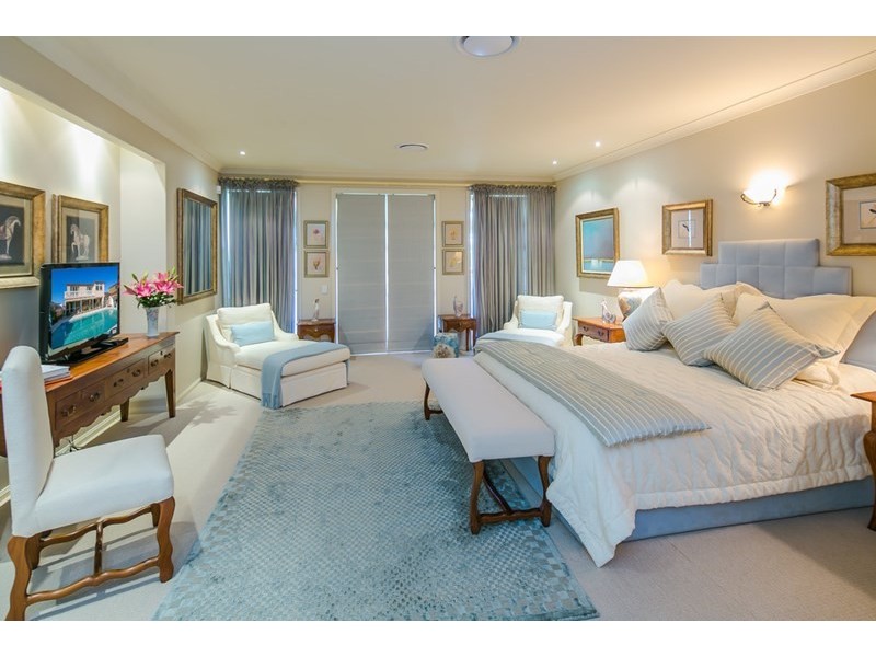 31 Brittany Drive, Oxenford QLD 4210