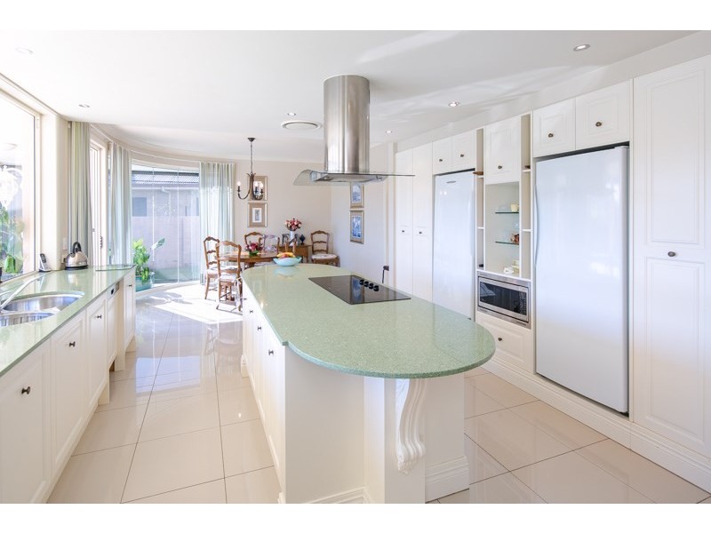 31 Brittany Drive, Oxenford QLD 4210