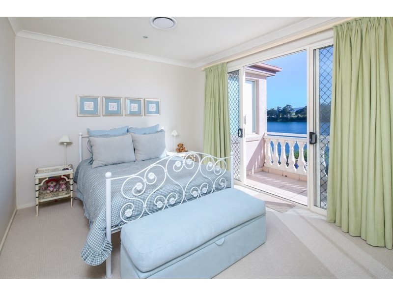 31 Brittany Drive, Oxenford QLD 4210