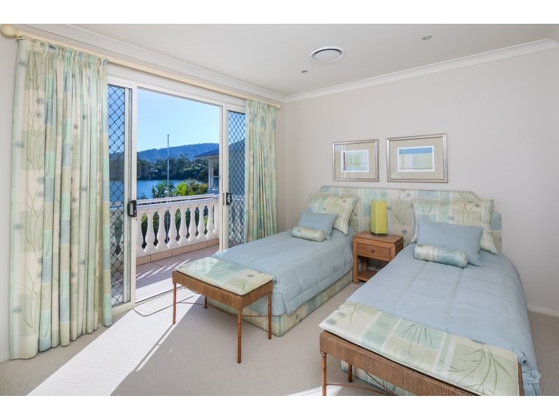 31 Brittany Drive, Oxenford QLD 4210