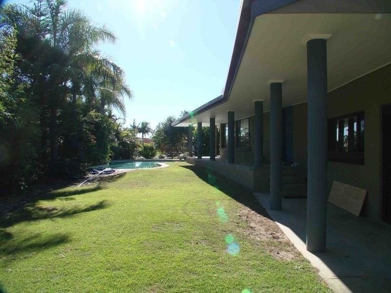 Paradise Point QLD 4216