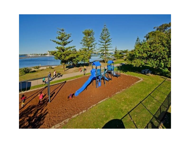 1101 Beechwood Drive, Hope Island QLD 4212