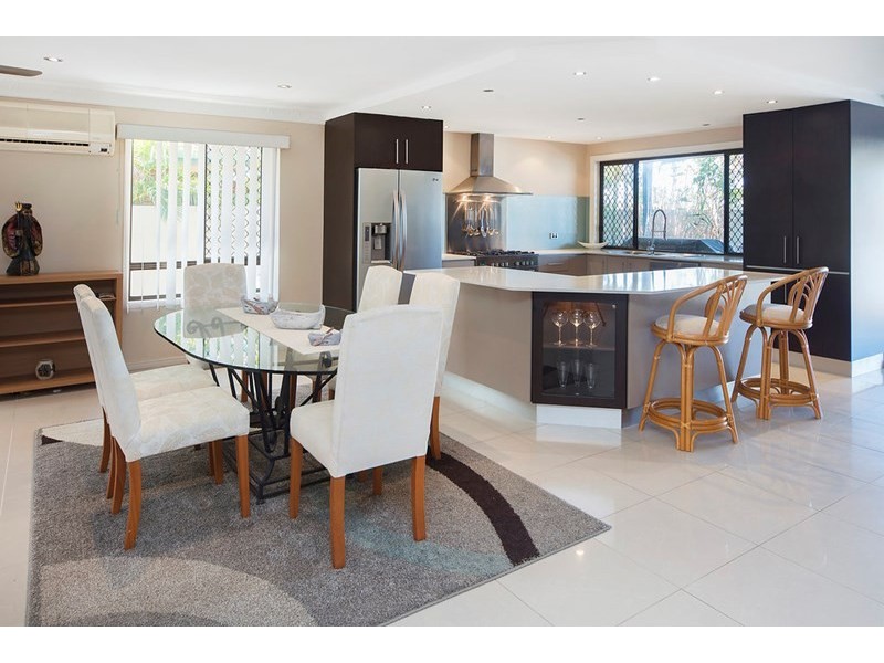 18 Cockleshell Court, Runaway Bay QLD 4216