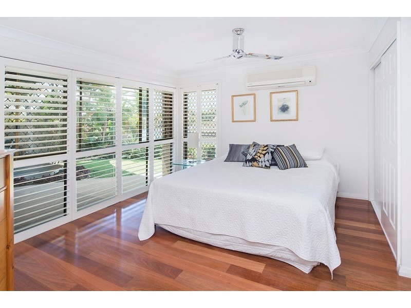 18 Cockleshell Court, Runaway Bay QLD 4216