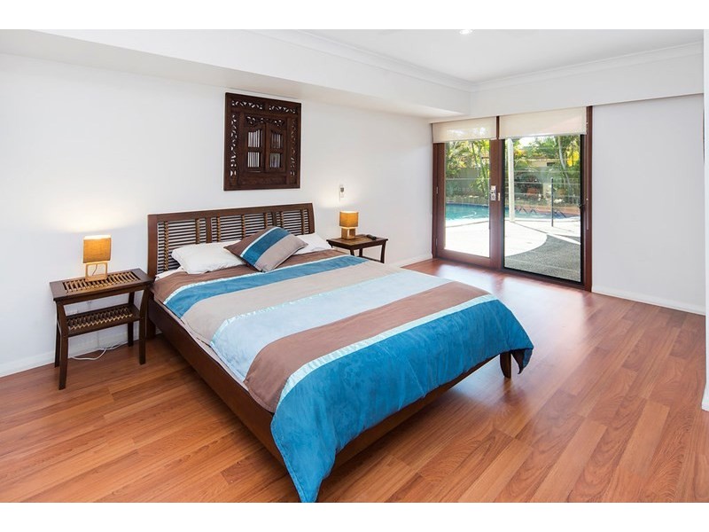 18 Cockleshell Court, Runaway Bay QLD 4216