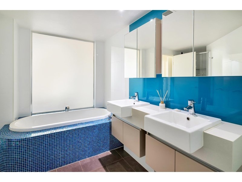 Runaway Bay QLD 4216