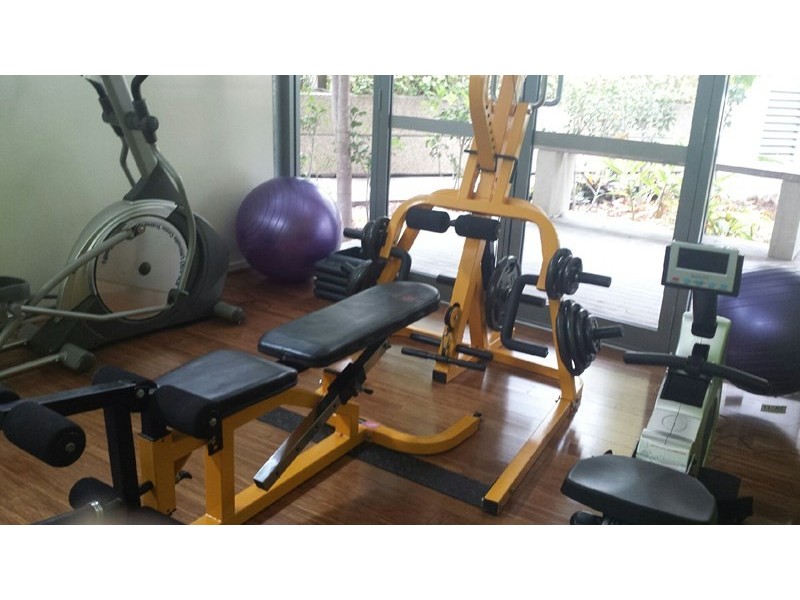 23/20 Bayview Street, Runaway Bay QLD 4216