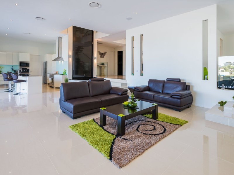 32 Knightsbridge Parade West, Sovereign Islands QLD 4216