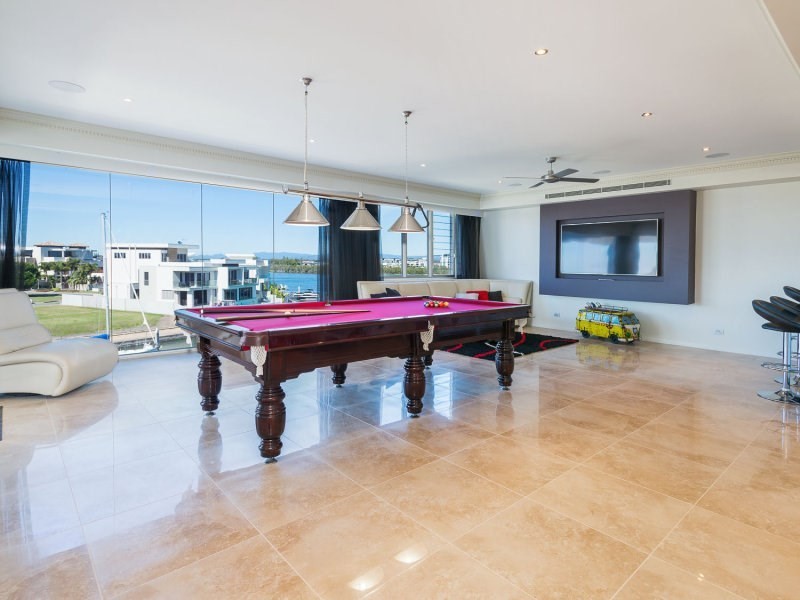 32 Knightsbridge Parade West, Sovereign Islands QLD 4216