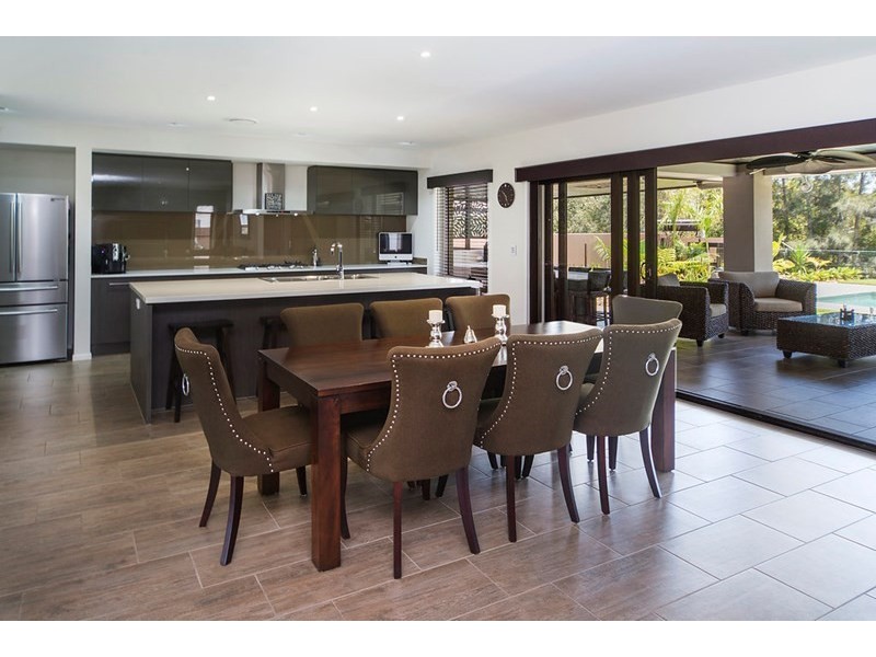 131 The Peninsula, Helensvale QLD 4212