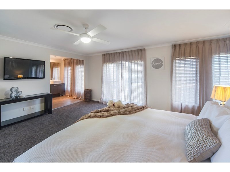 131 The Peninsula, Helensvale QLD 4212