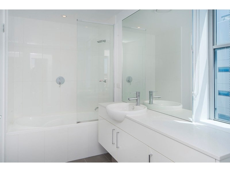 409/2 East Quay Drive, Biggera Waters QLD 4216