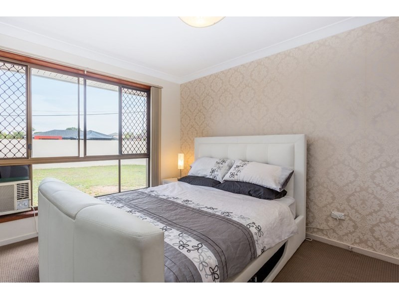 41 Poinsettia Avenue, Hollywell QLD 4216