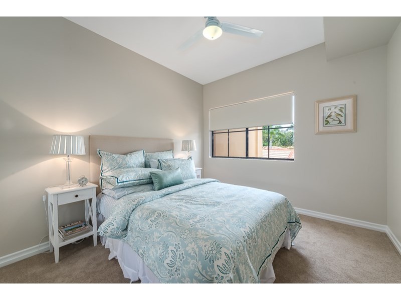 84/3275 Palladian Drive, Hope Island QLD 4212