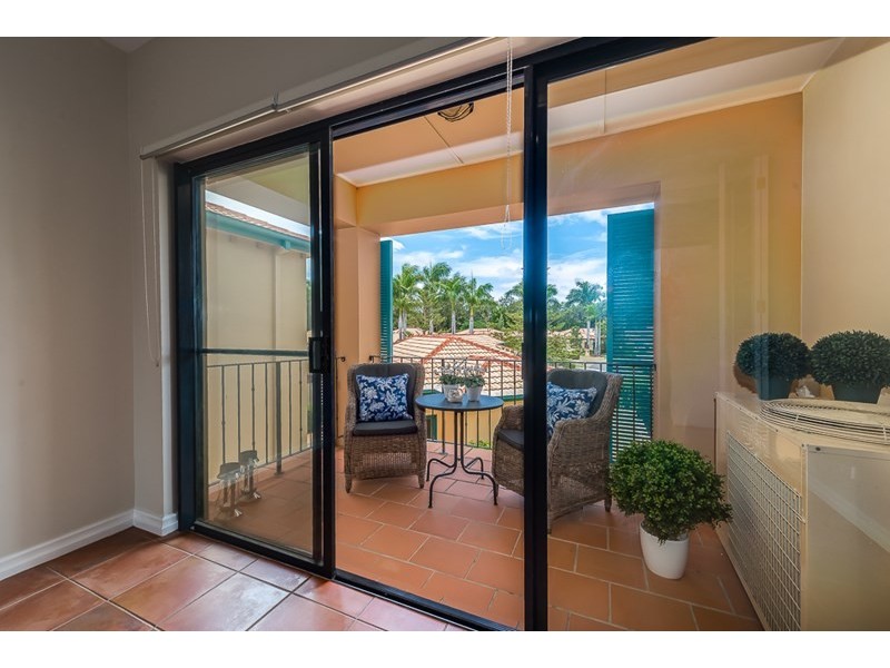 84/3275 Palladian Drive, Hope Island QLD 4212