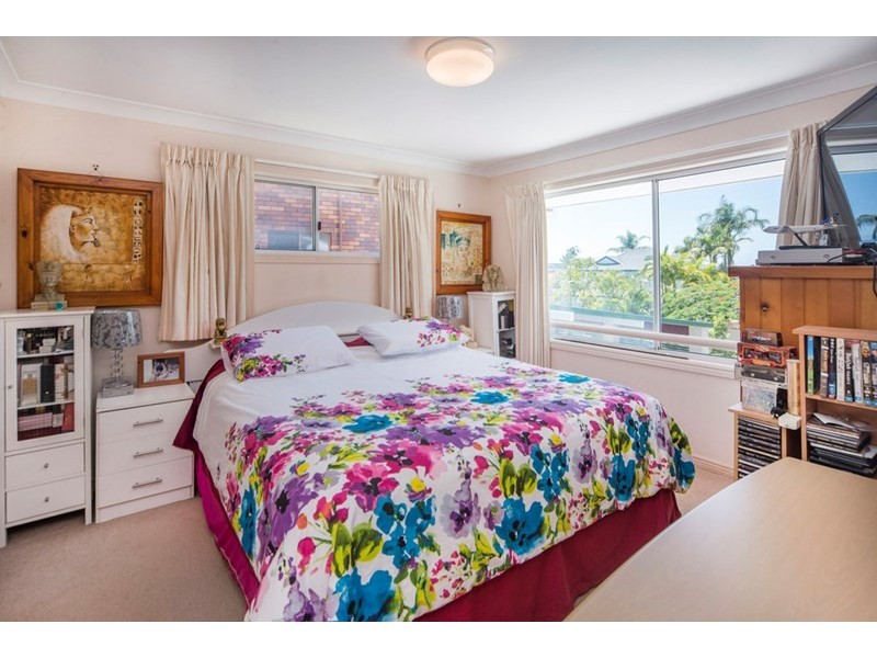 2 Camelot Crescent, Hollywell QLD 4216