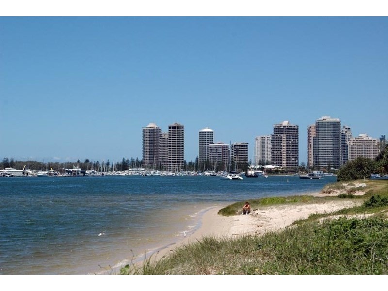 1/28 Little Norman Street, Southport QLD 4215