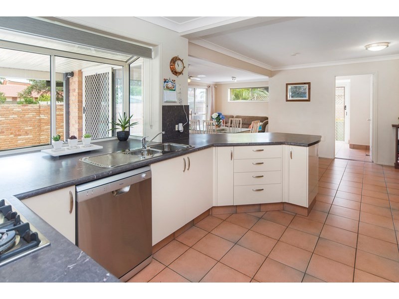 3 Greenwich Court, Runaway Bay QLD 4216