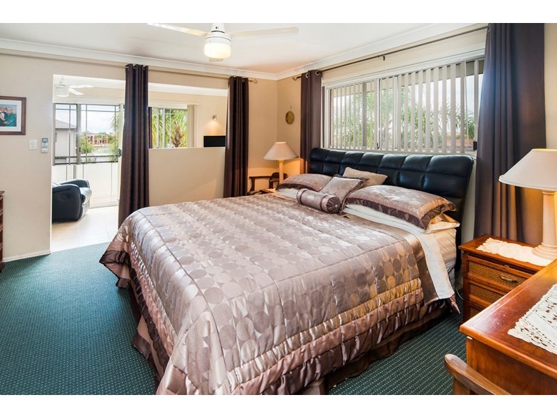 3 Greenwich Court, Runaway Bay QLD 4216