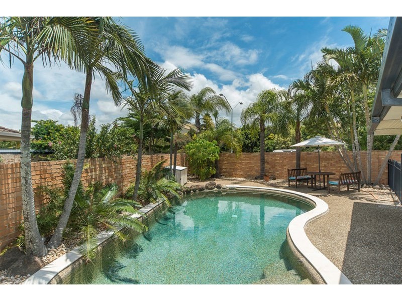 3 Greenwich Court, Runaway Bay QLD 4216