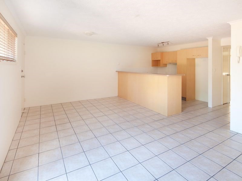 7/9 Bright Avenue, Labrador QLD 4215