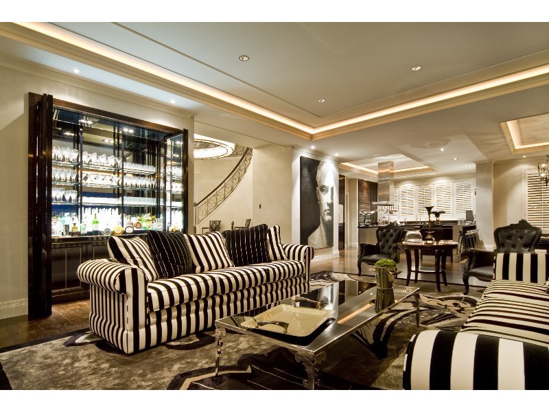 Paradise Point QLD 4216