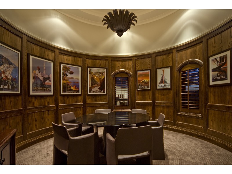 Paradise Point QLD 4216