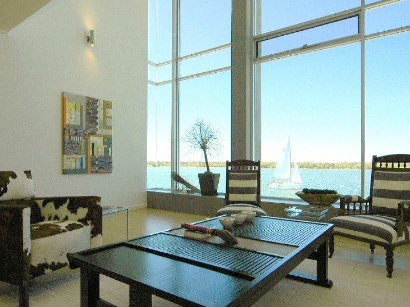 Sovereign Islands QLD 4216