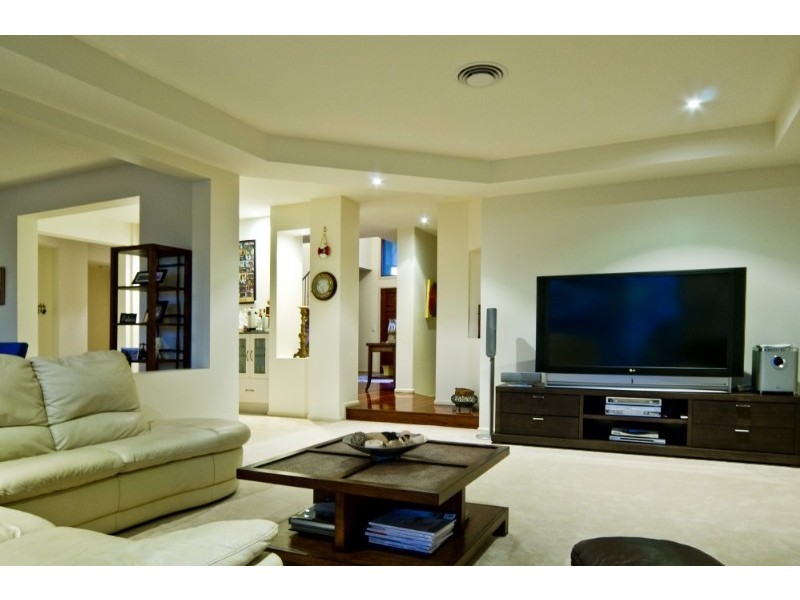 37 The Sovereign Mile, Paradise Point QLD 4216