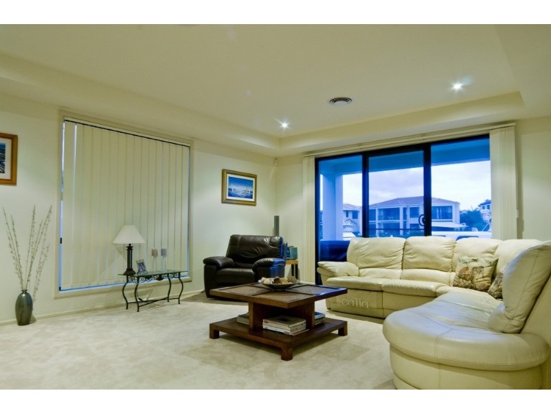 37 The Sovereign Mile, Paradise Point QLD 4216